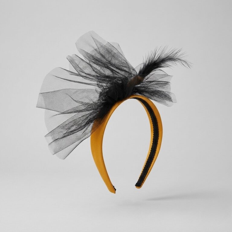 Black Feather Fascinator - an elegant vintage-inspired black tulle and feather fascinator by Histeria concept store.