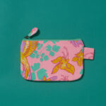 Neseser midi rozi platno  je fina torbica za čuvanje sitnica ili kozmetike.